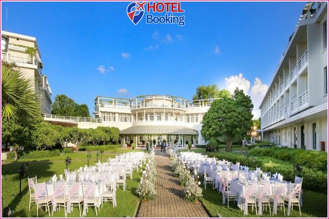 Khách sạn Azerai La Residence Huế