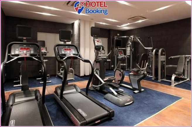 Khách sạn CenDeluxe Phú Yên