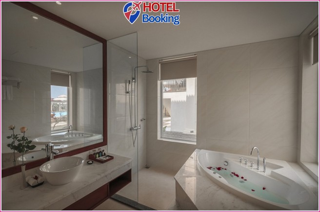 Gold Coast Hotel Resort & Spa Quảng Bình