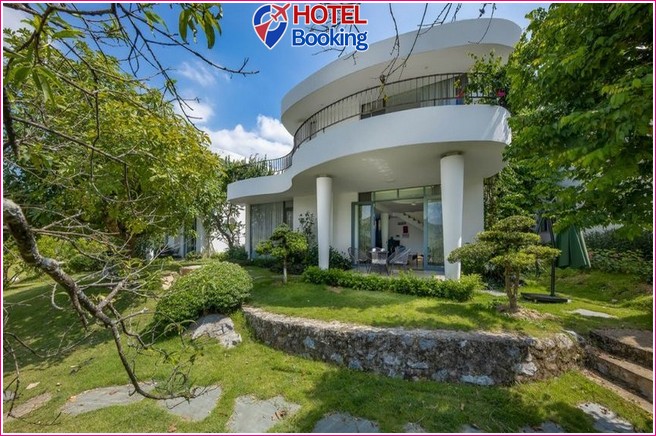 Ivory Villas Resort Hòa Bình