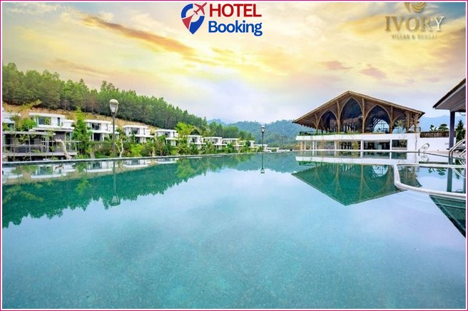 Ivory Villas Resort Hòa Bình