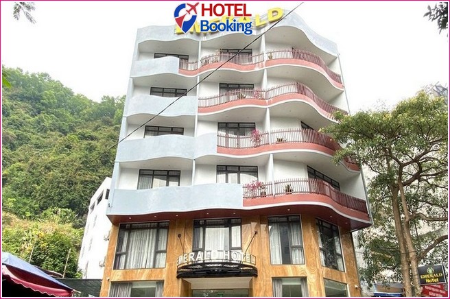 Emerald Hotel Cát Bà