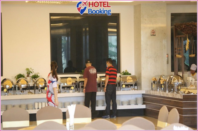 Holiday Hotel Cửa Lò
