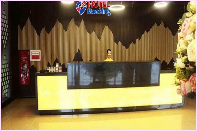 Holiday Hotel Cửa Lò