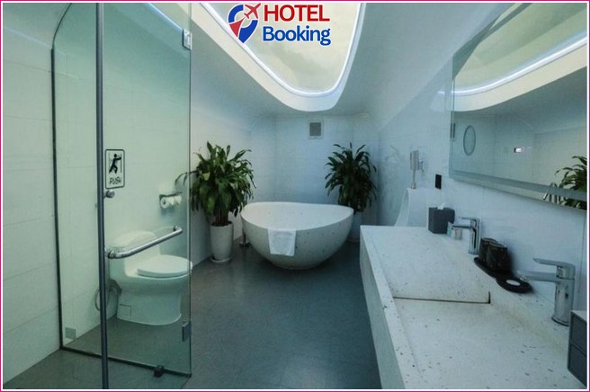The Bullet Hotel Mộc Châu